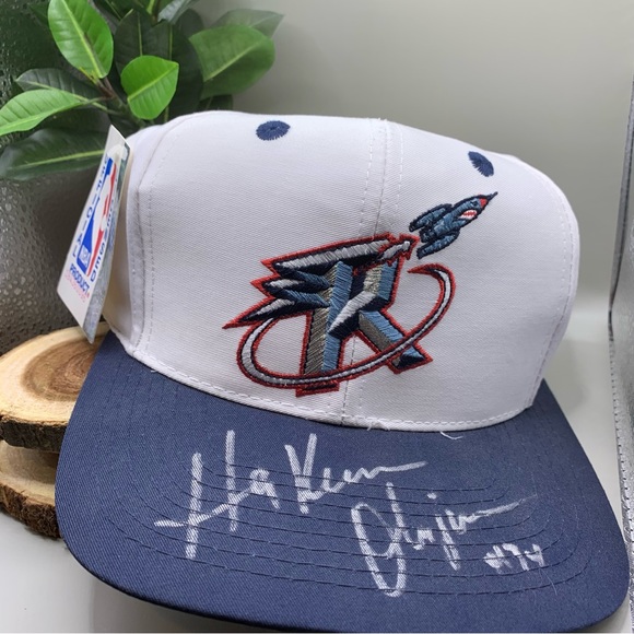 Other - Hakeem  "The Dream" Olajuwon autographed cap.  NWT. OS.